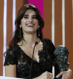 Penelope Cruz Photos Receiving Award Best Supporting Actress Goya Awards