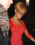 th_72406_Preppie_-_Rihanna_leaving_the_Nozomi_restaurant_in_Kensington_-_Nov._16_2009_853_122_21lo.jpg