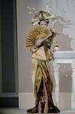 th_15525_celebrity_city_Christian_Dior_Paris_S_S_07_Haute_Couture_49_123_316lo.jpg