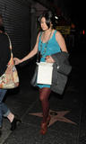 th_19045_Selena_Gomez_arrives_at_East_Restaurant_and_Bar_on_Hollywood_Blvd_-_December_14_2009_001_122_386lo.jpg