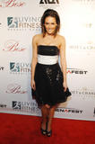 th_99661_08687-taylorcole-1208besonewyearseve02-122-_123_495lo.jpg