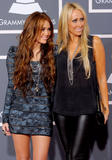 th_60332_miley_cyrus_1_tikipeter_celebritycity_061_123_506lo.jpg