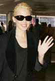 Kylie Minogue leaves Sydney for 