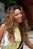 Beyonce Leaving Her Hotel in London