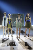 th_63952_Hussein_Chalayan_Paris_Fashion_Show_078_123_843lo.jpg